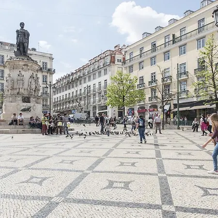 In The Center Of Apartment Lissabon